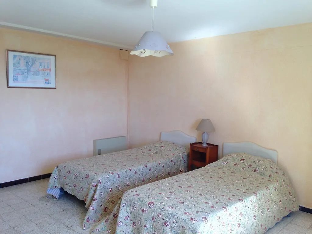 Campsite Camping De L'Eouviere Montmeyan